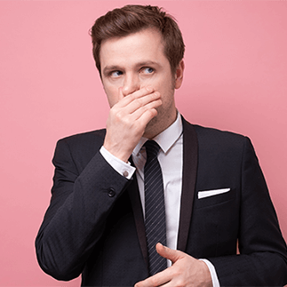 頭皮が臭い原因は？ケア方法・対策やAGAとの関係も解説